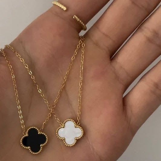 CLOVER NECKLACE