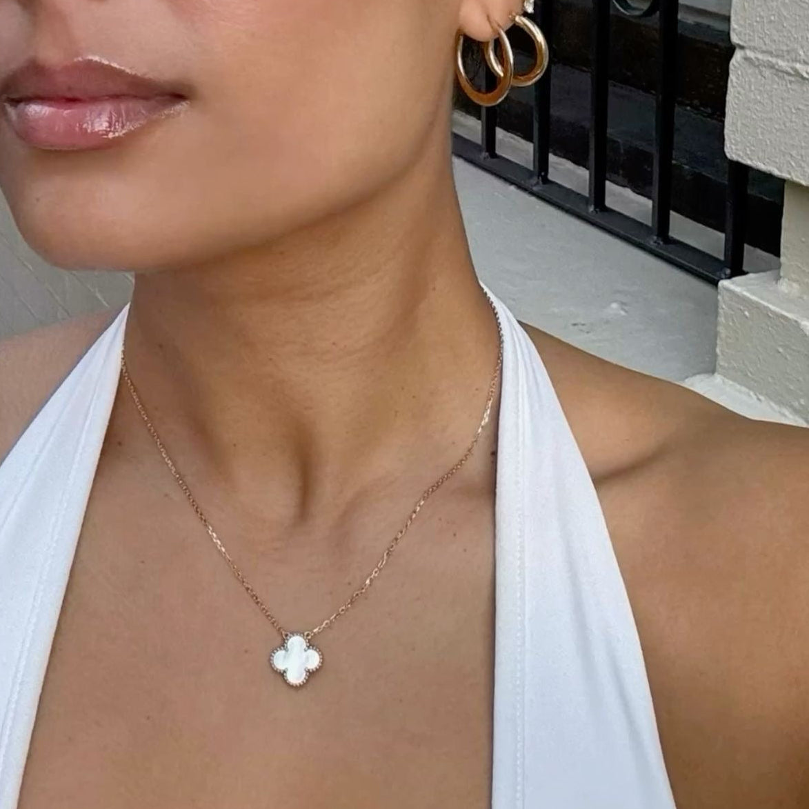 CLOVER NECKLACE
