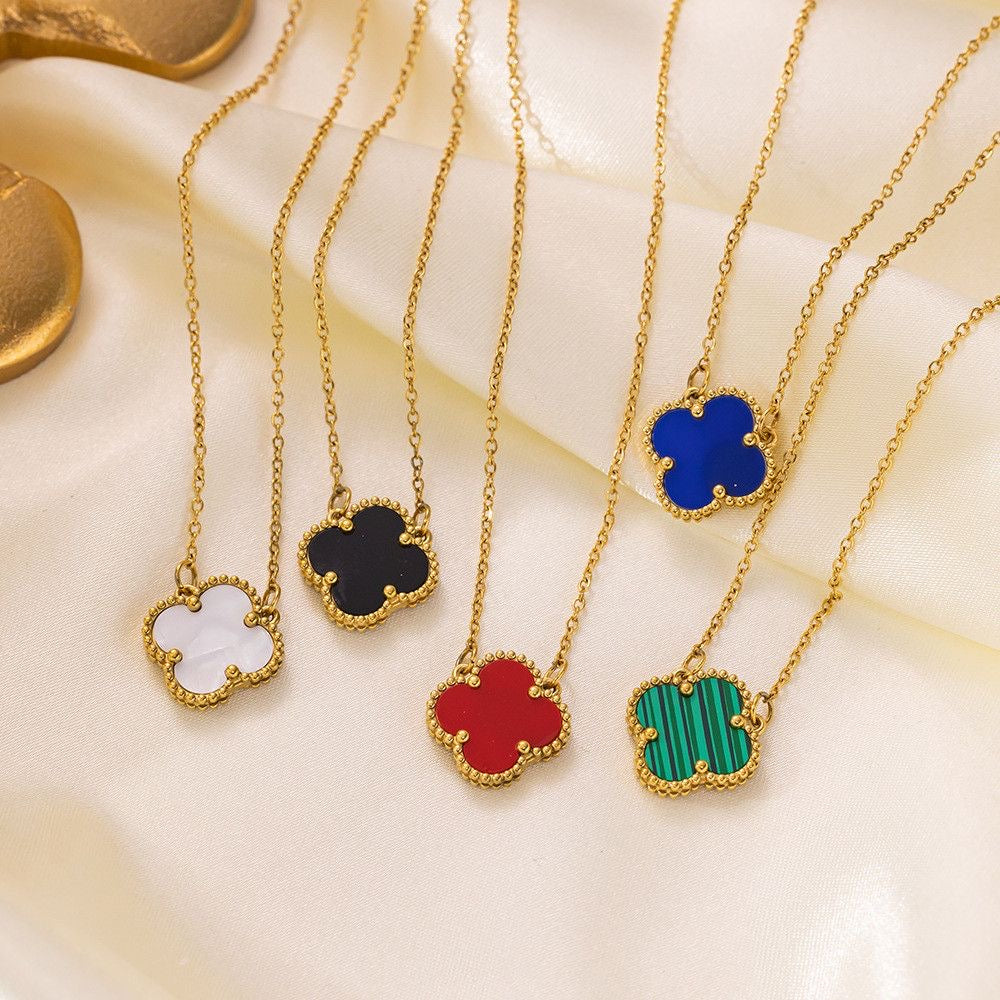 CLOVER NECKLACE