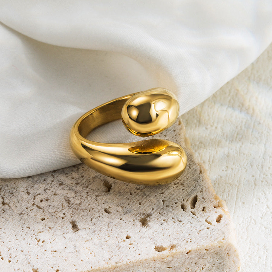 HUG ME RING